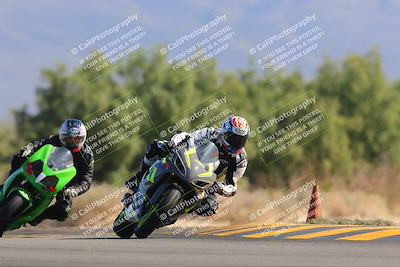 media/Nov-06-2022-SoCal Trackdays (Sun) [[208d2ccc26]]/Turn 7 Set 1 (1050am)/